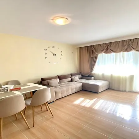 Bratanov Lifestyle Deluxe Apartment *